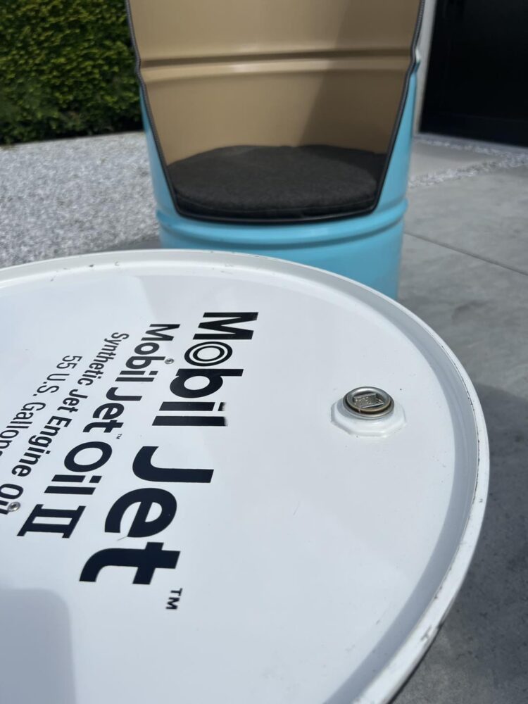 Barrel seat set + table 'Mobil Jet' - Image 6