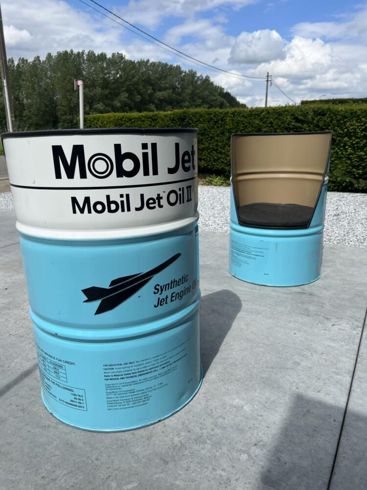 Barrel seat set + table 'Mobil Jet' - Image 11